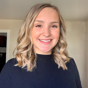 Meet your Posher, Rebecca